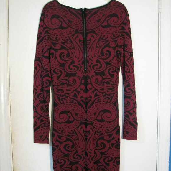 Cache Dress Medium NWOT  Red Black Paisley Print Sheath Heavyweight Back Zip - Picture 6 of 7